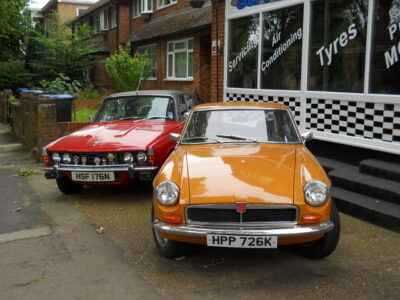 Rover 3500 and MGB cars, Grange Park